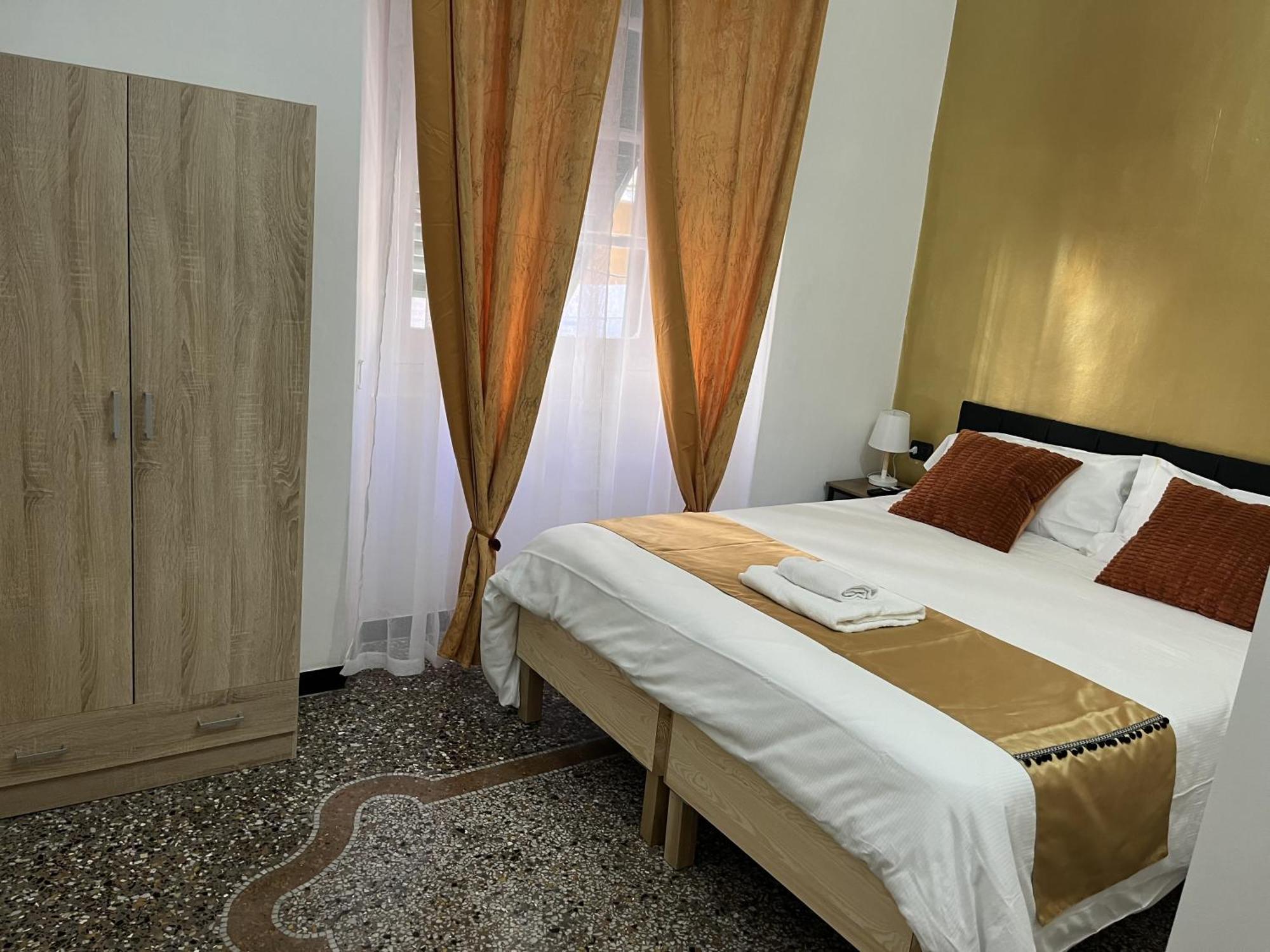 Genova Gold Rooms Экстерьер фото