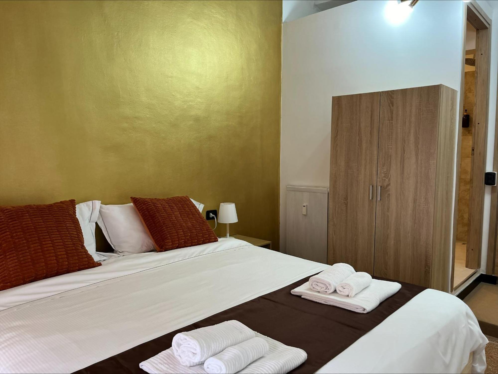 Genova Gold Rooms Экстерьер фото