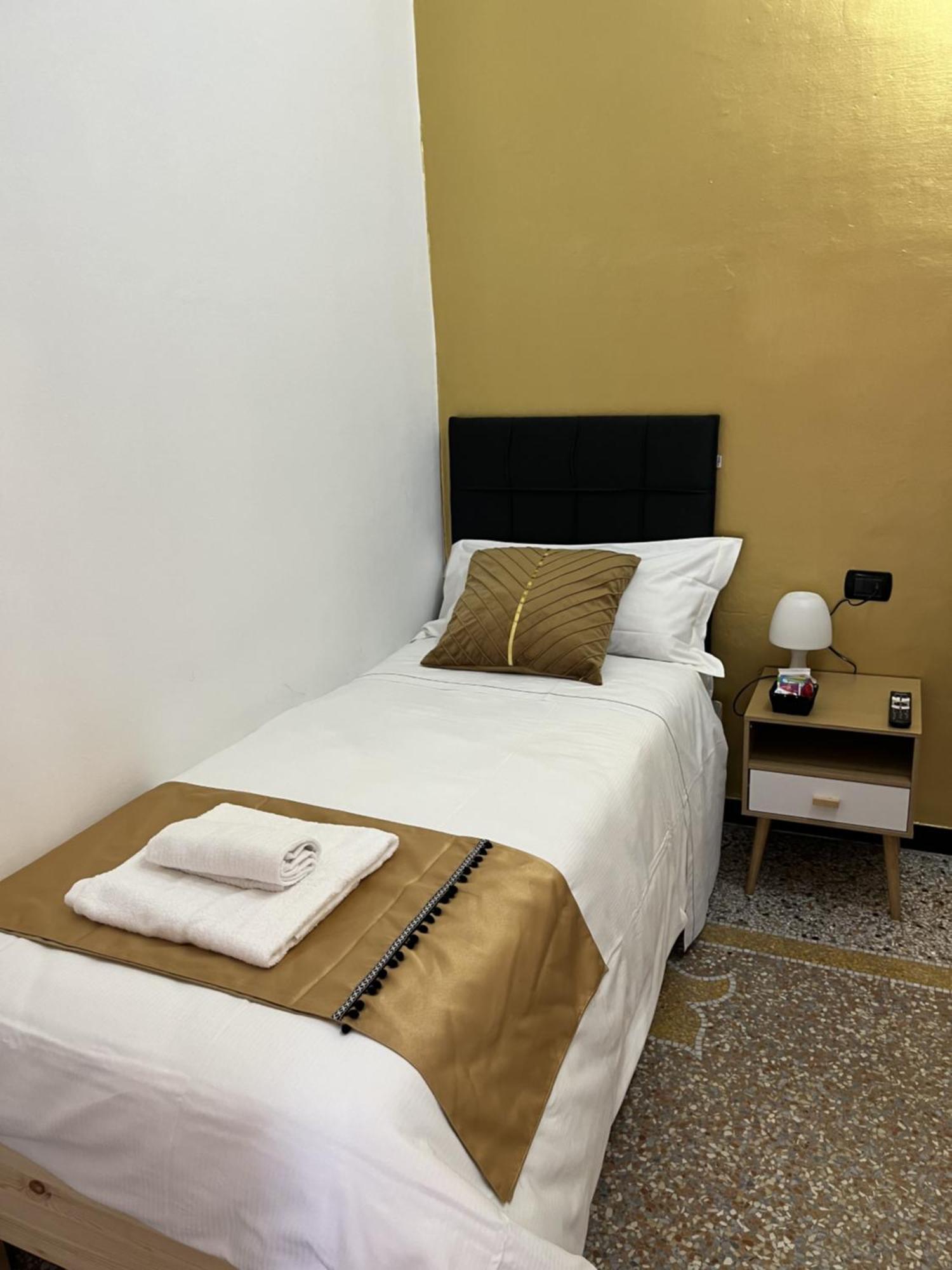 Genova Gold Rooms Экстерьер фото