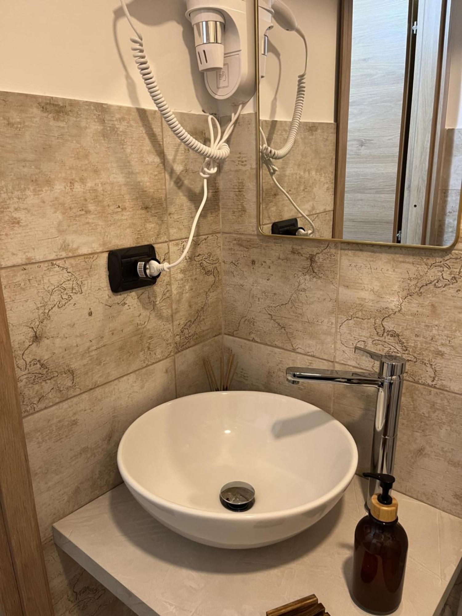 Genova Gold Rooms Экстерьер фото